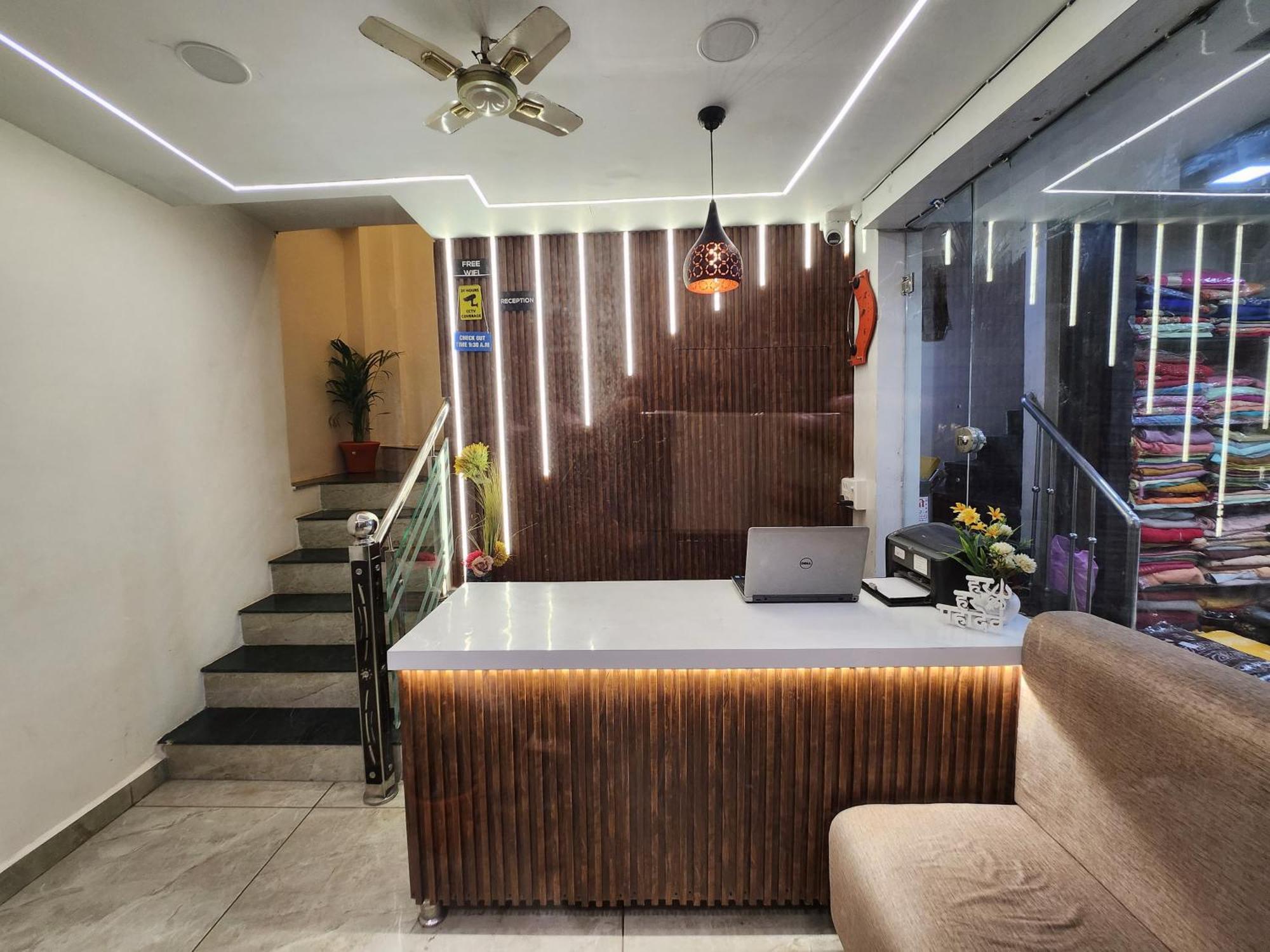 Hotel Anantshree Ujjain Ngoại thất bức ảnh