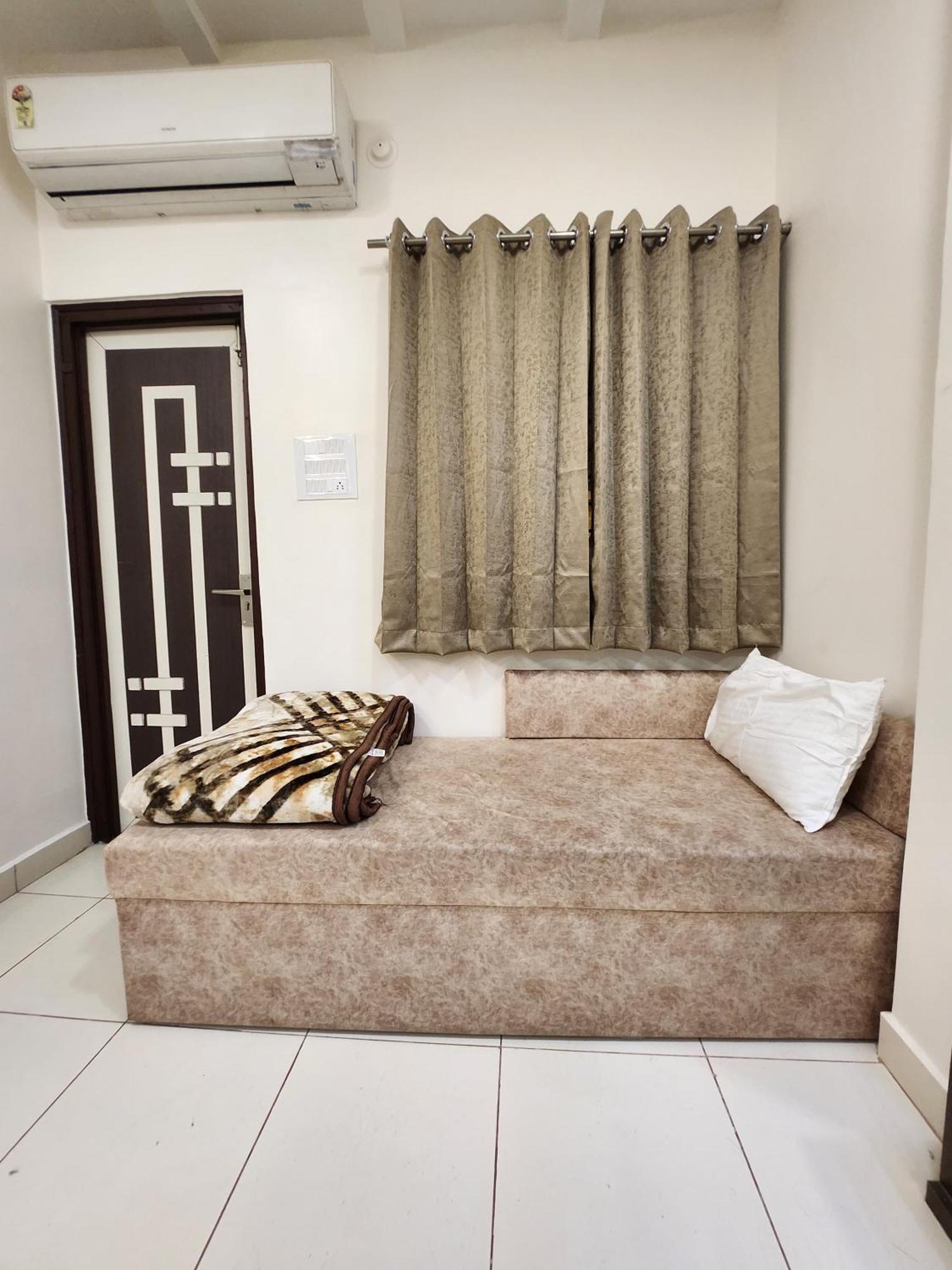 Hotel Anantshree Ujjain Ngoại thất bức ảnh