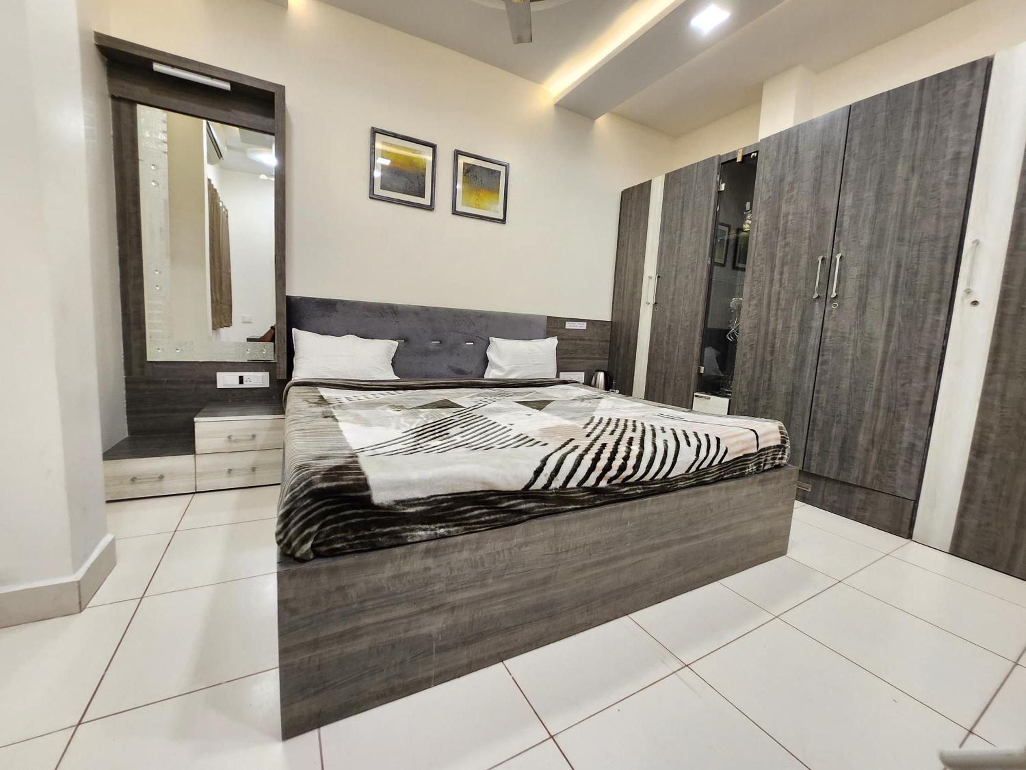 Hotel Anantshree Ujjain Ngoại thất bức ảnh