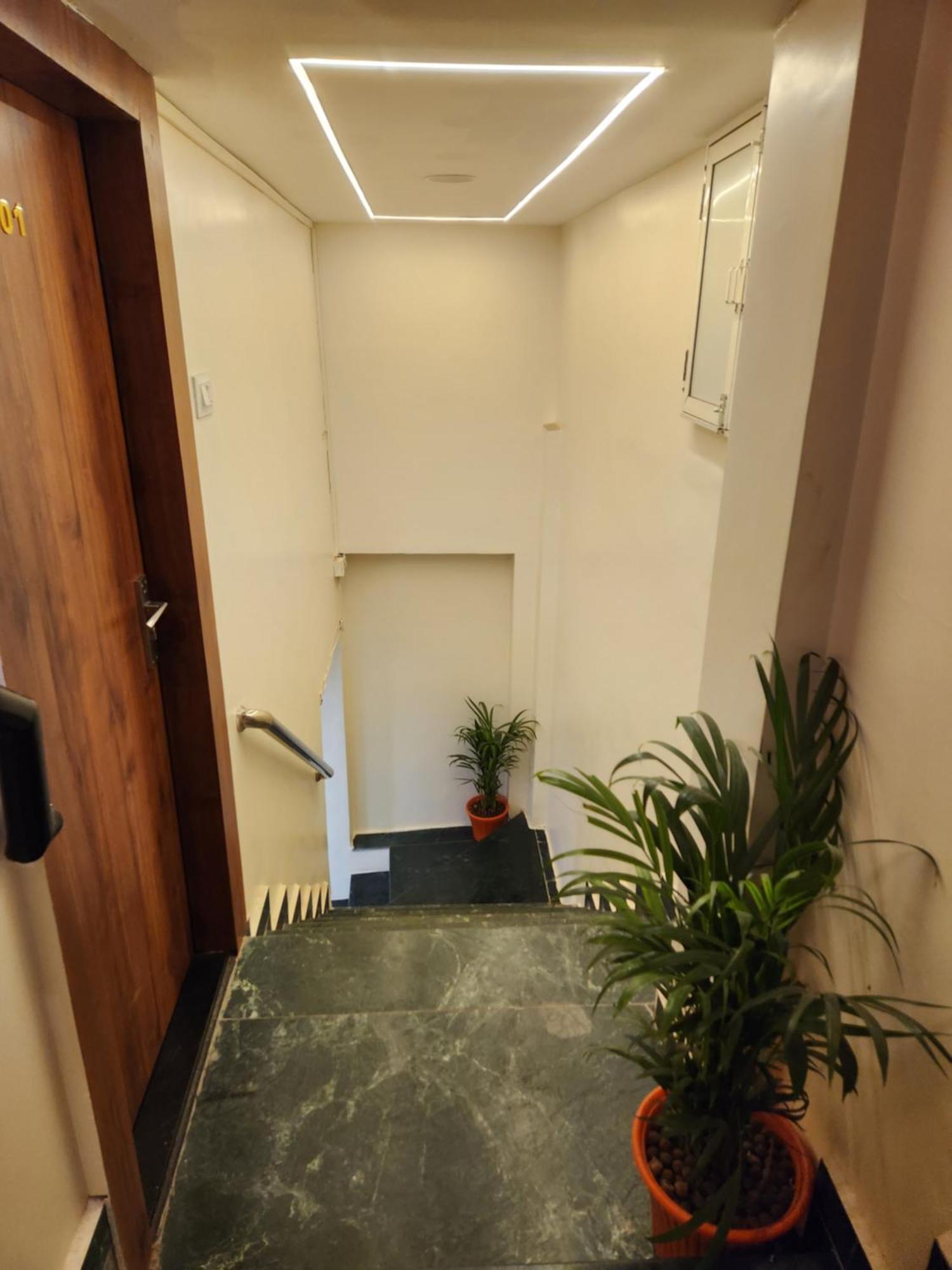 Hotel Anantshree Ujjain Ngoại thất bức ảnh